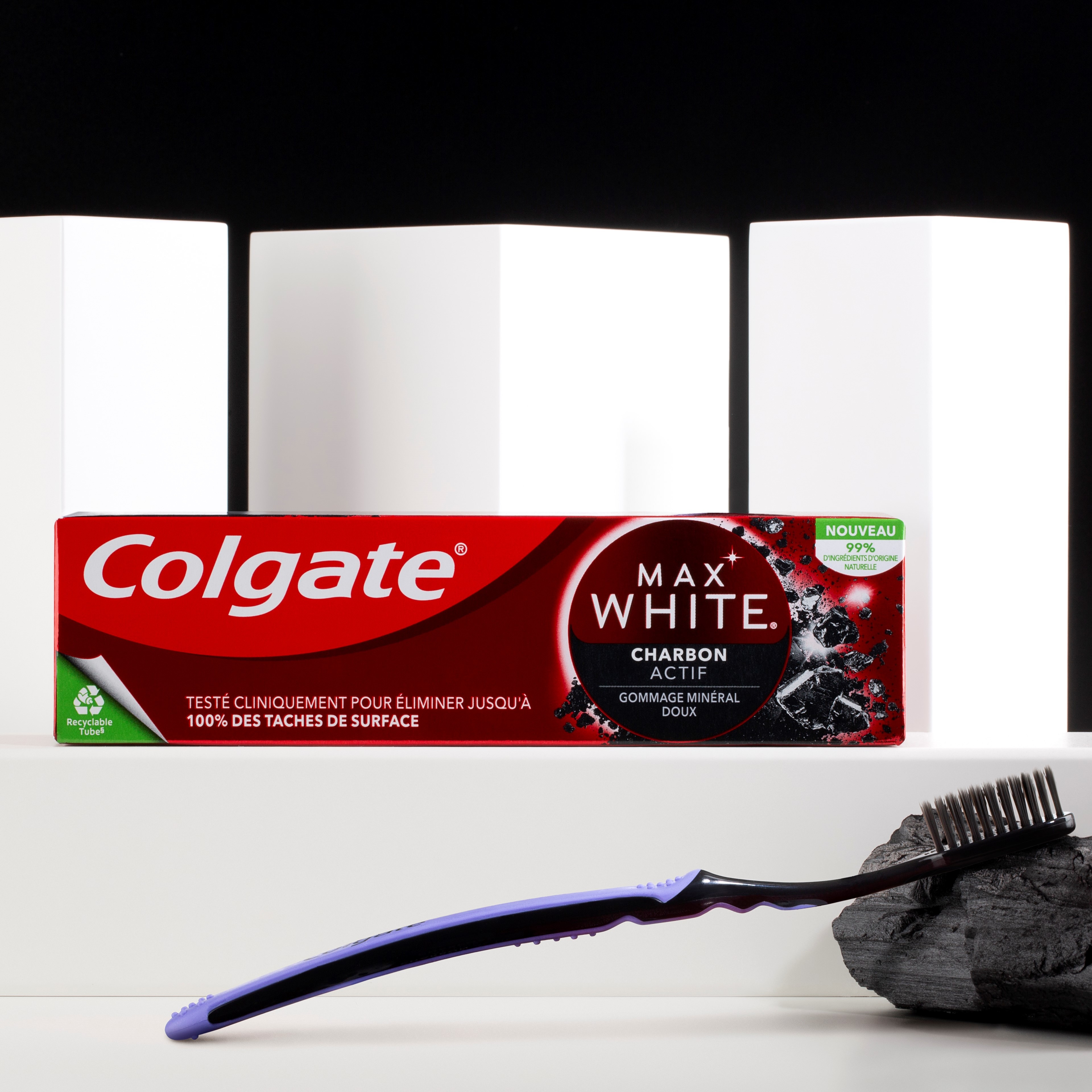 Tube de dentifrice Colgate MaxWhite Charbon Actif