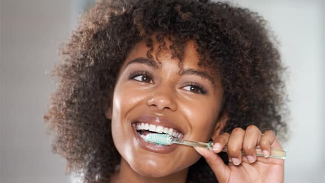Quelles sont les meilleures solutions de blanchiment dentaire instantanées